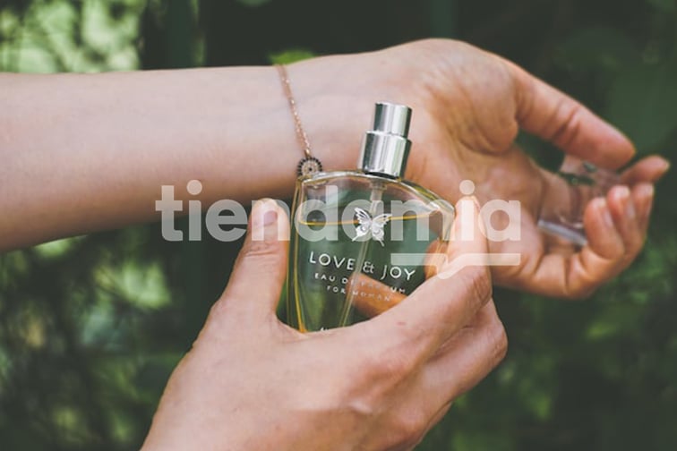 Perfume mujer TiendaMia 1