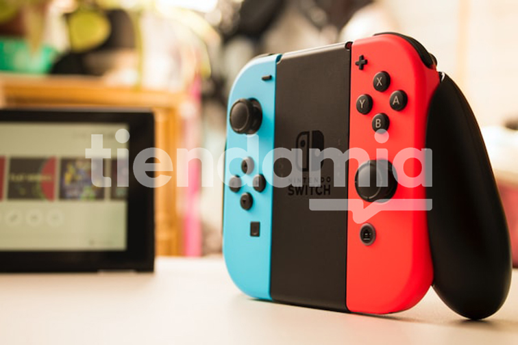 Nintendo Switch vs Switch Lite TiendaMia 1