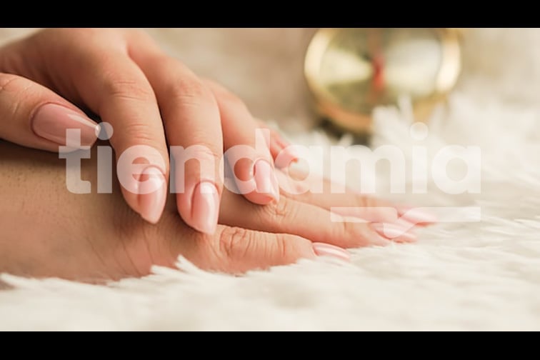 manicure TiendaMia