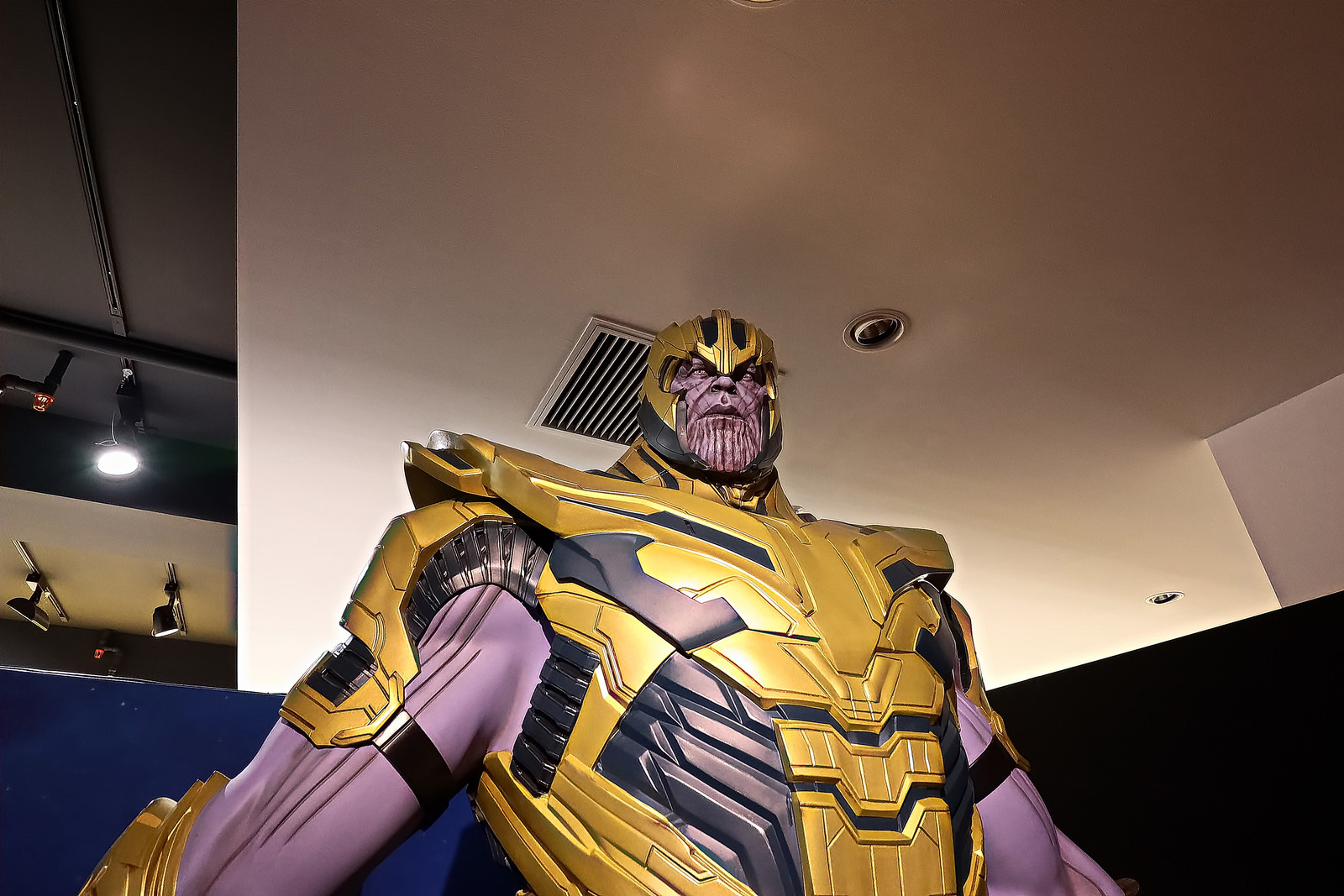 guantelete de Thanos TiendaMia 1